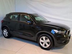 VOLVO XC40 T2 Momentum Core